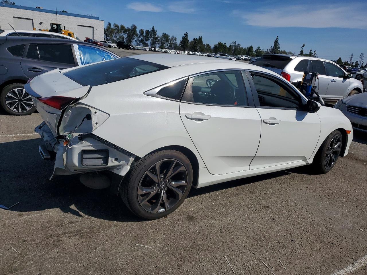 2019 Honda Civic Sport - Фото 3