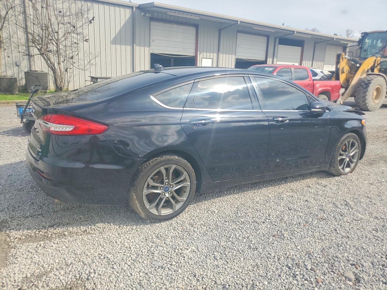 2020 Ford Fusion Sel - Фото 3