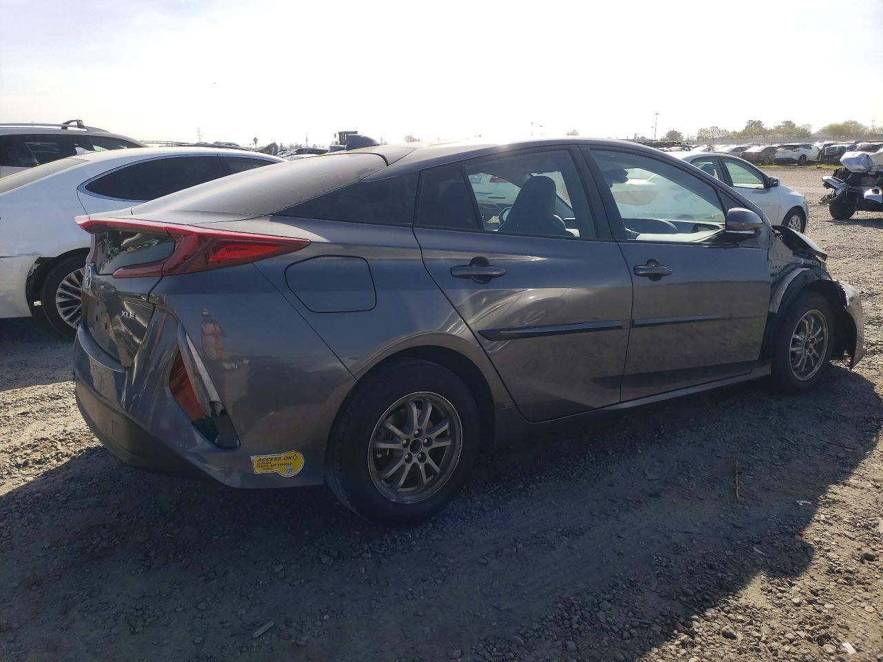 2022 Toyota Prius Prime Xle - Фото 3