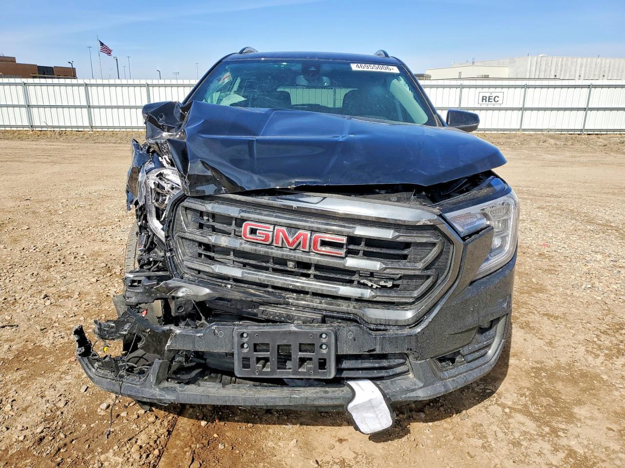 2024 GMC Terrain At4 - Image 5