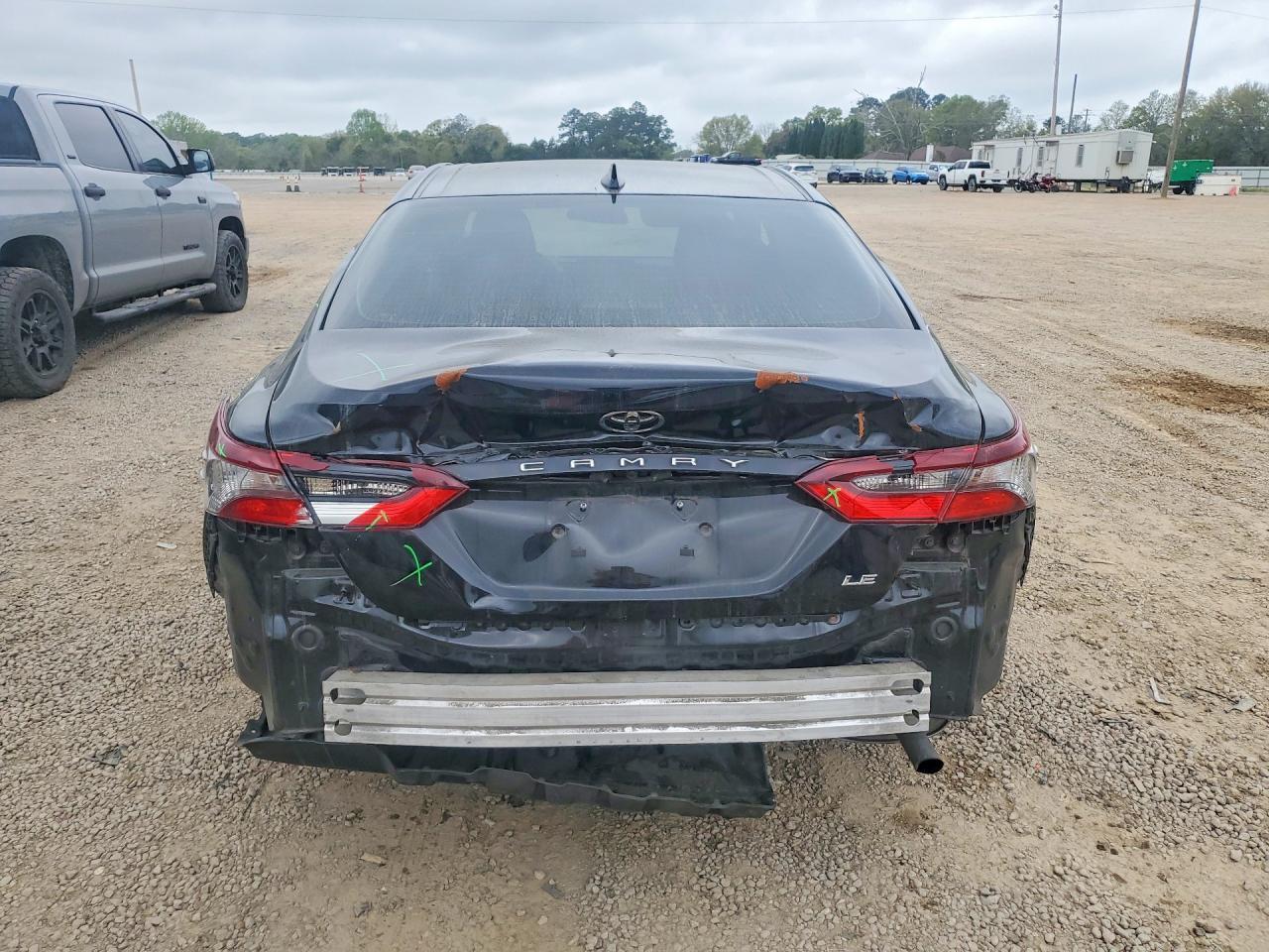 2023 Toyota Camry Le - Фото 6