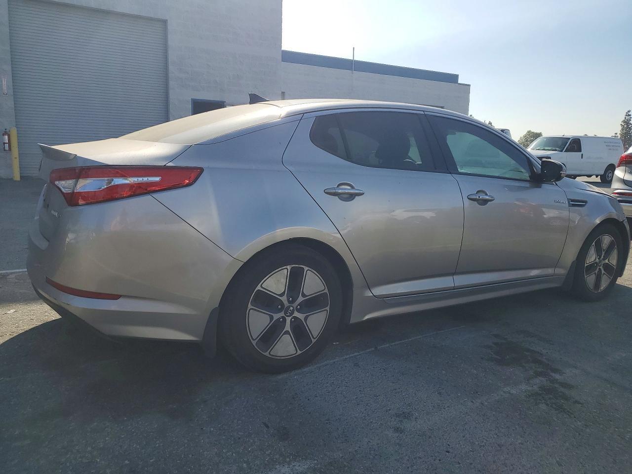 2013 Kia Optima Hybrid Ex - Image 3