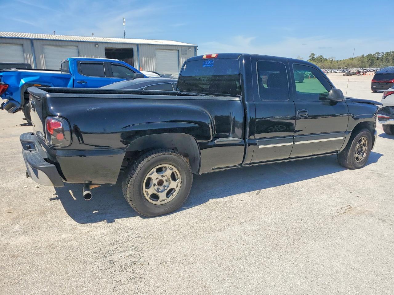 2003 Chevrolet Silverado C1500 - Фото 3