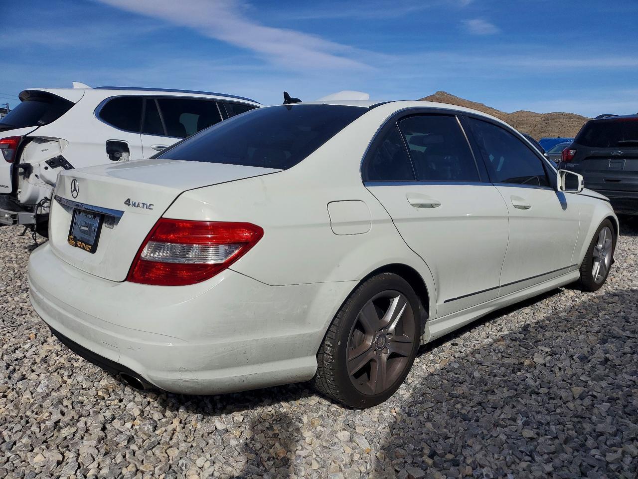 2011 Mercedes-Benz C 300 4Matic - Image 3