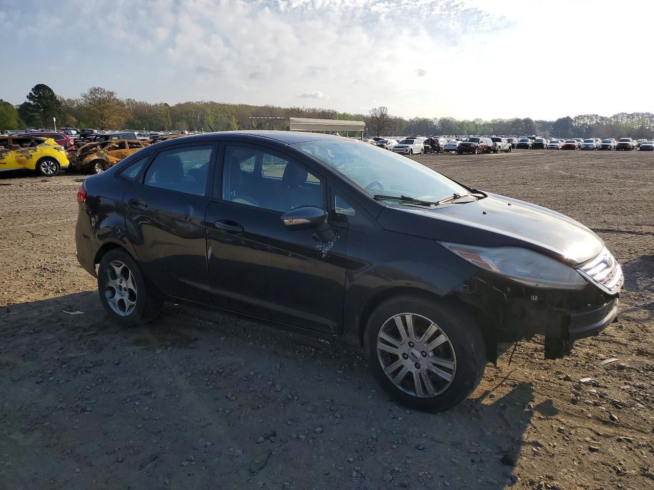 2011 Ford Fiesta Sel - Фото 4