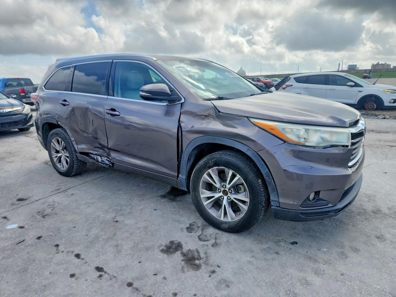 2015 Toyota Highlander Xle - Фото 4