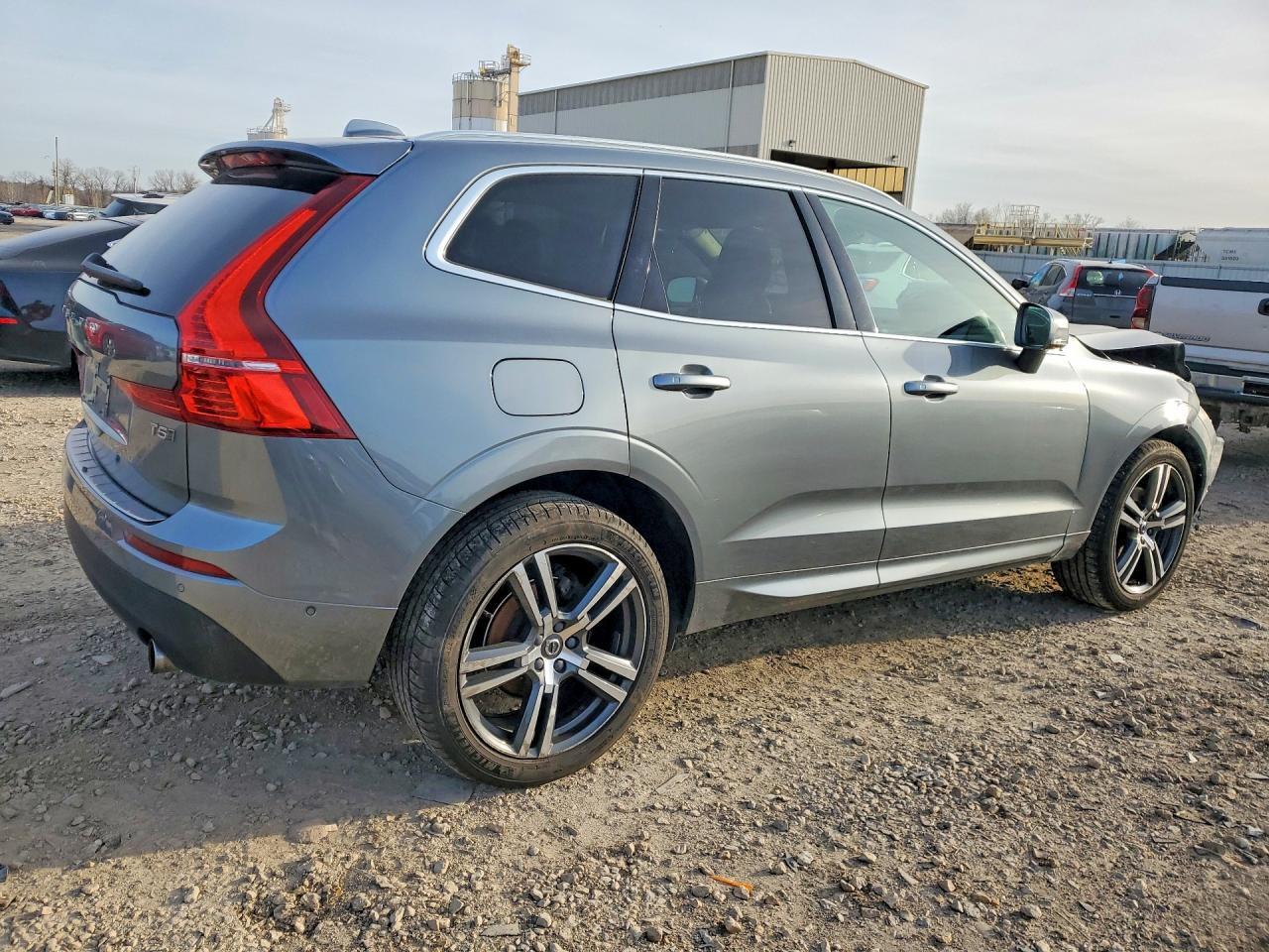 2019 Volvo Xc60 T5 - Фото 3