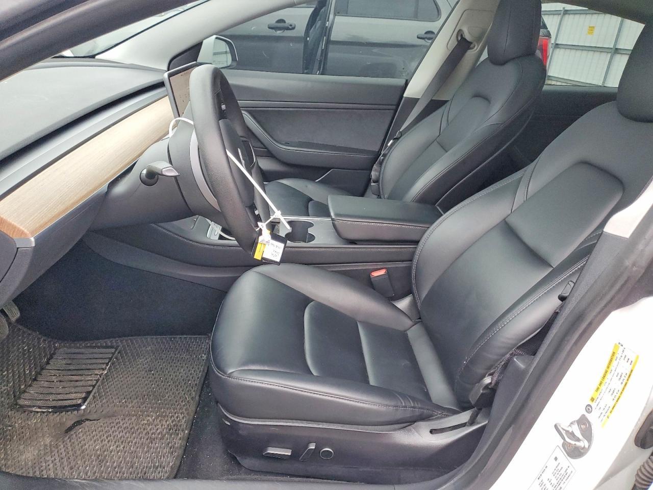 2021 Tesla Model 3 - Image 7