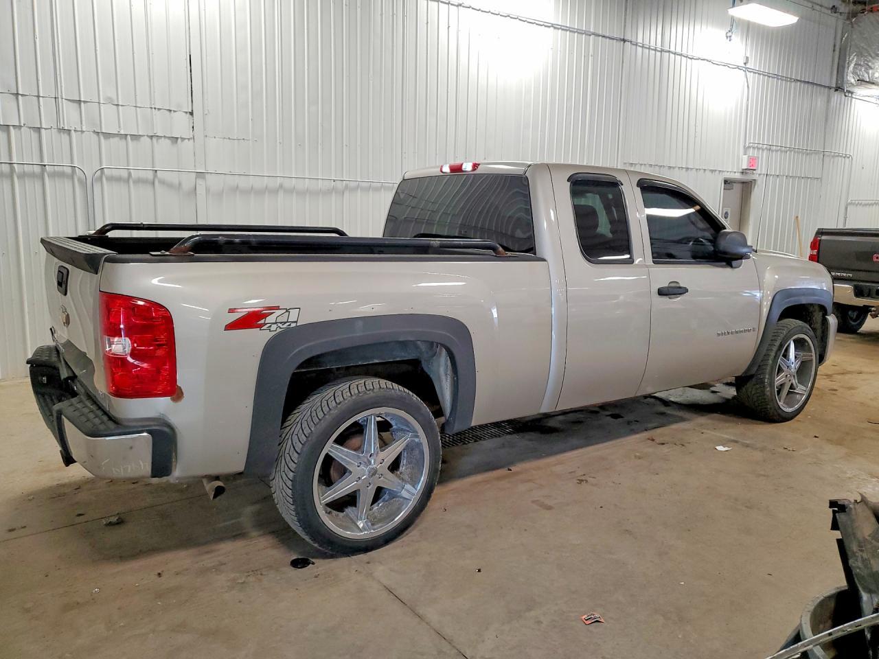 2007 Chevrolet Silverado K1500 - Фото 3