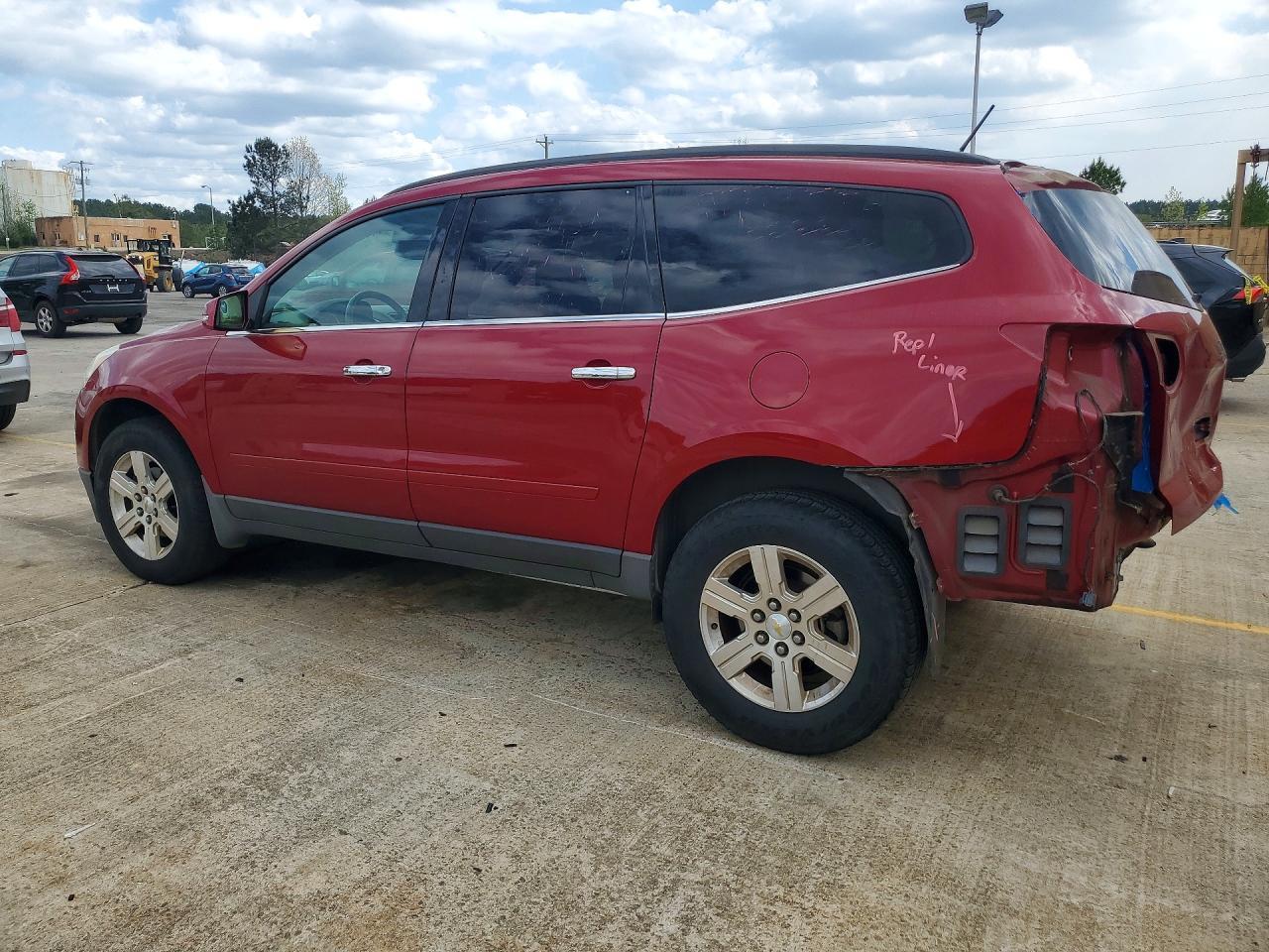 2012 Chevrolet Traverse Lt - Image 2