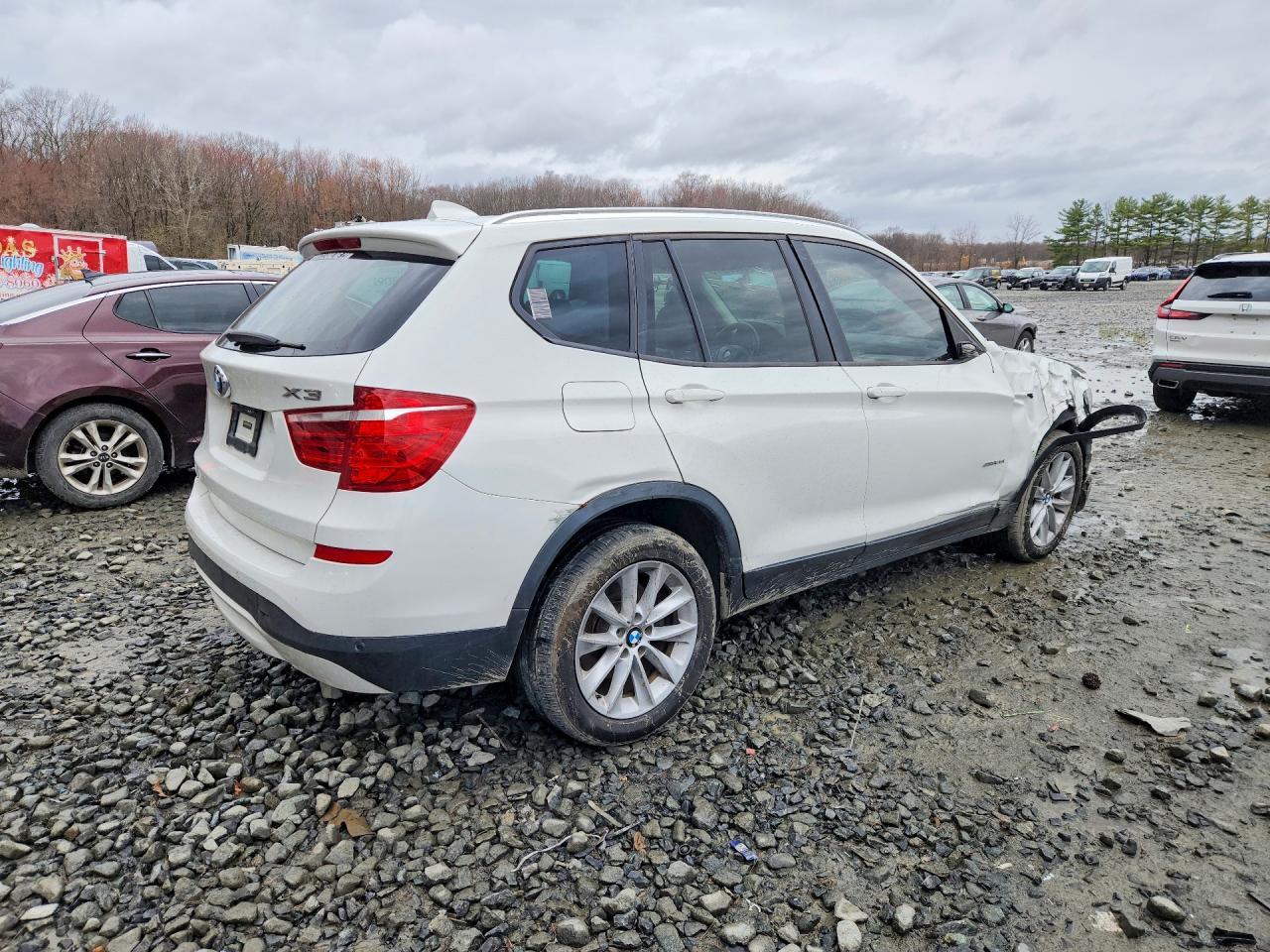 2017 BMW X3 Sdrive28I - Image 3