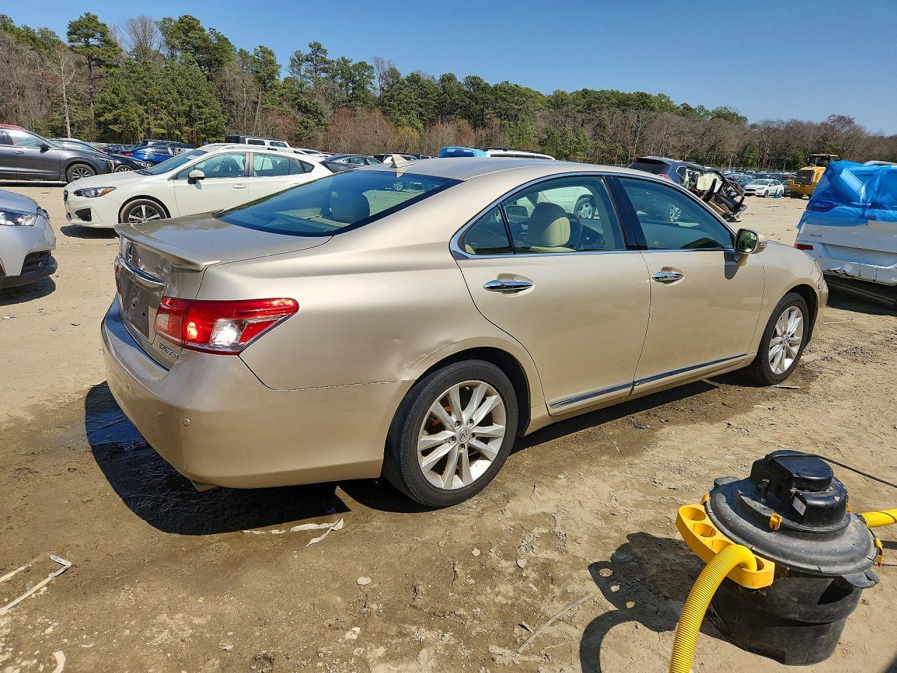 2011 Lexus Es 350 Base - Image 3