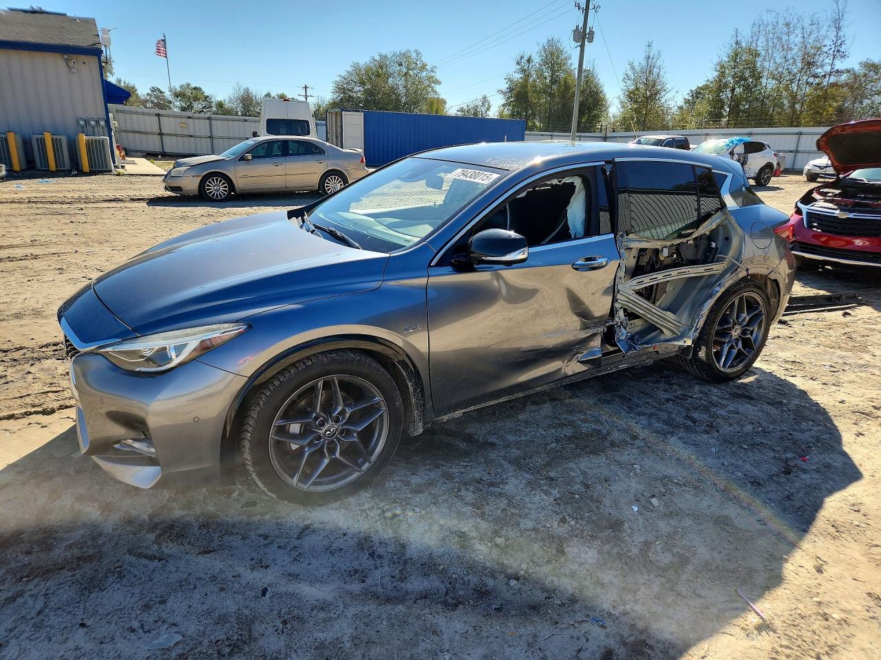 2017 Infiniti Qx30 Sport