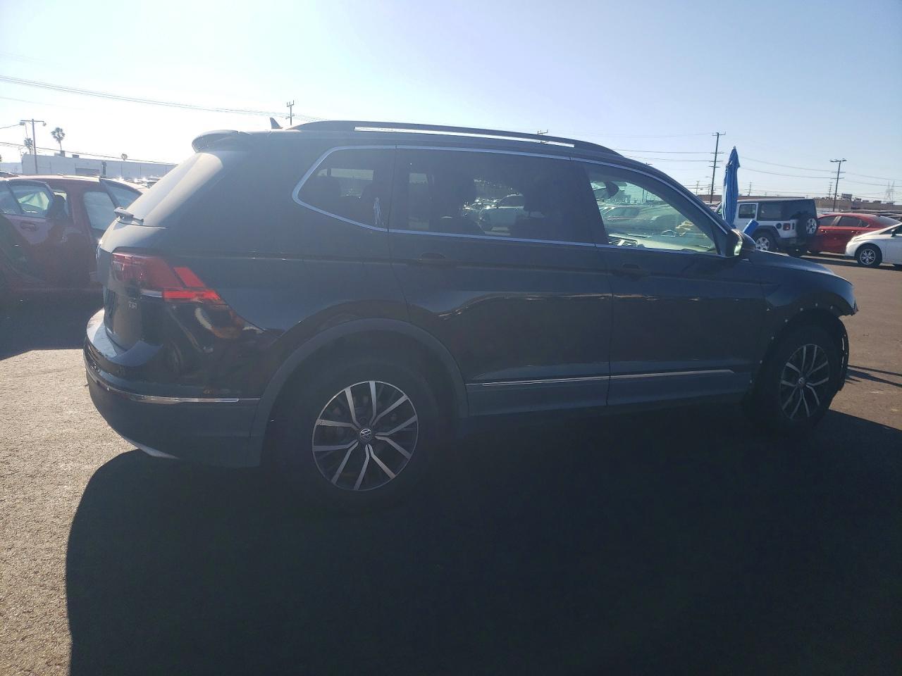 2018 Volkswagen Tiguan Se - Фото 3
