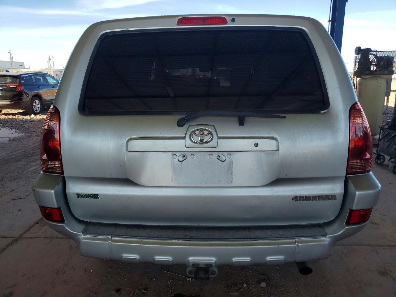 2004 Toyota 4Runner Sr5 - Image 6