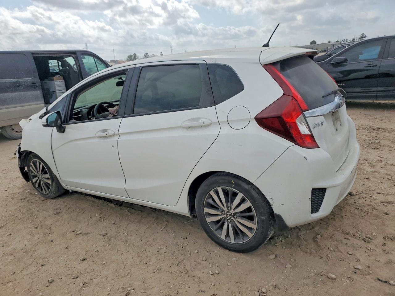 2016 Honda Fit Ex - Image 2