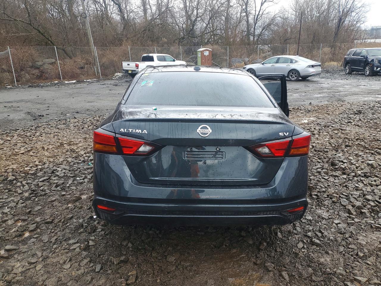 2021 Nissan Altima 2.5 Sv - Image 6