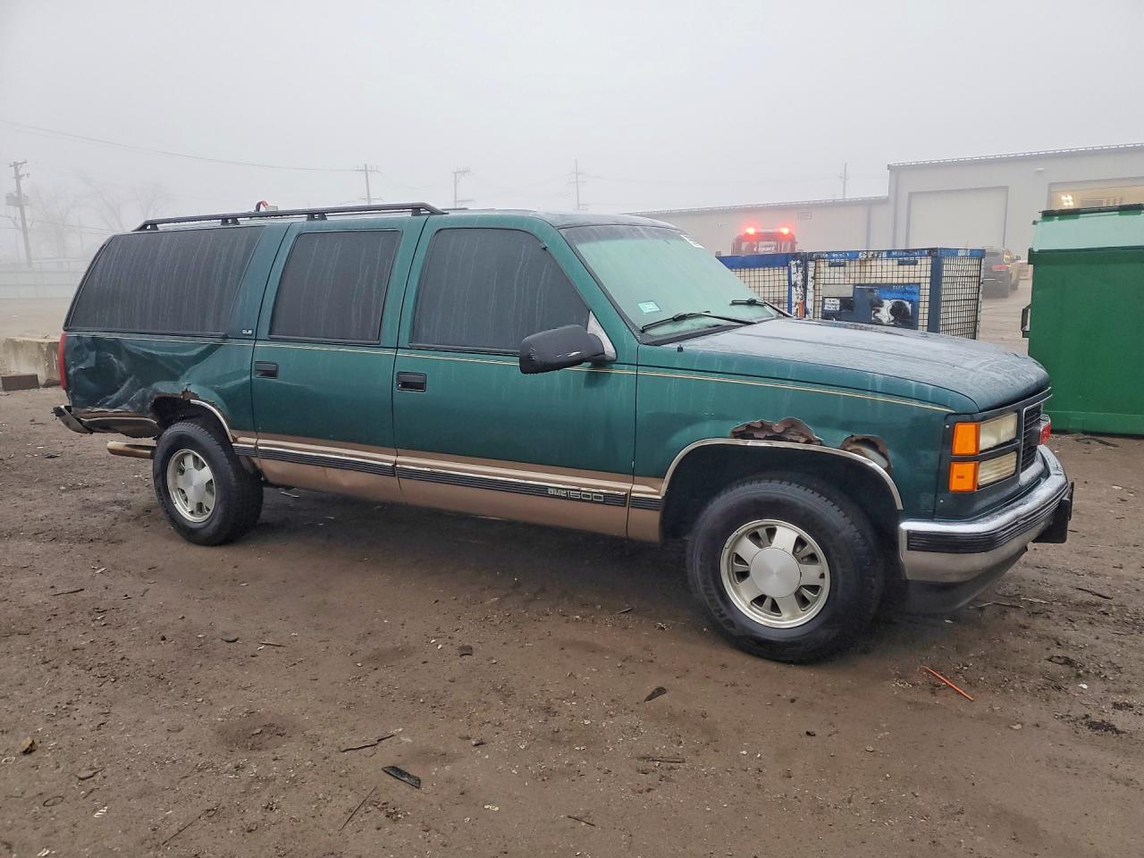1996 GMC Suburban C1500 - Фото 4
