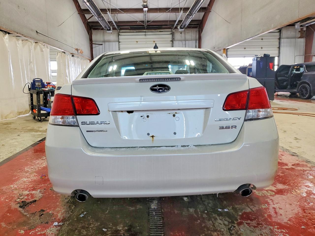 2012 Subaru Legacy 3.6R Limited - Фото 6