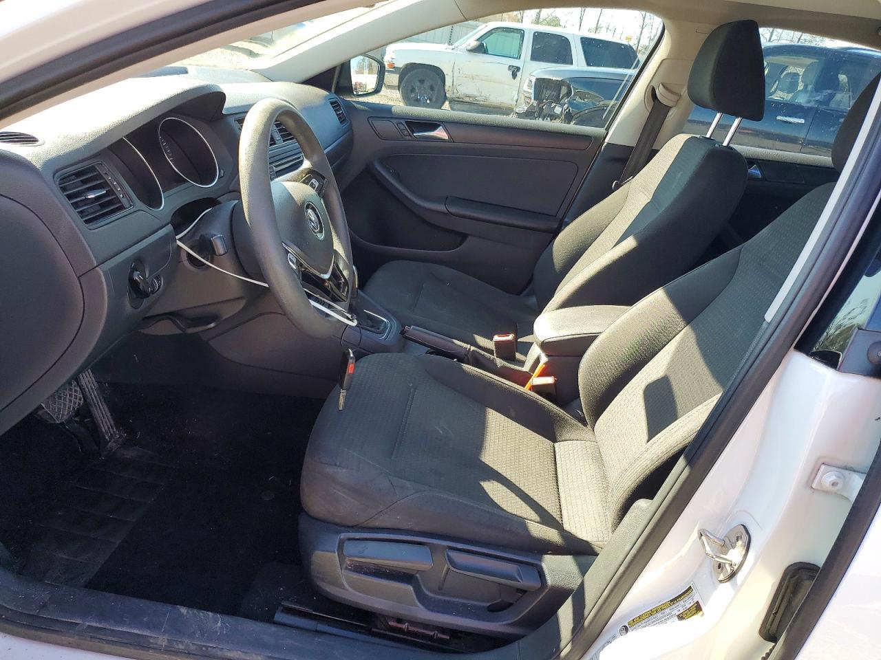 2016 Volkswagen Jetta S - Фото 7