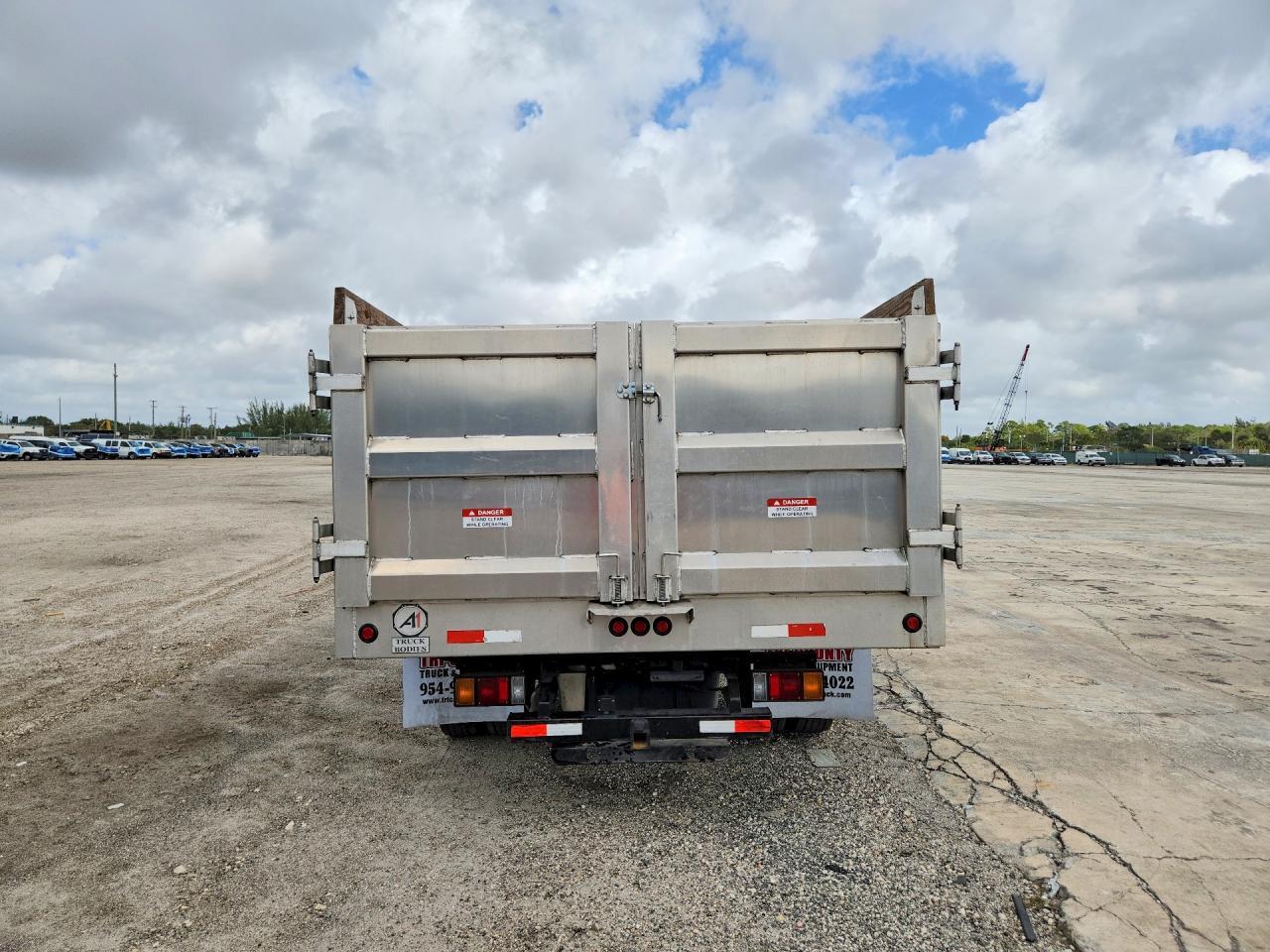 2024 Isuzu Npr Hd Dump Truck - Image 6