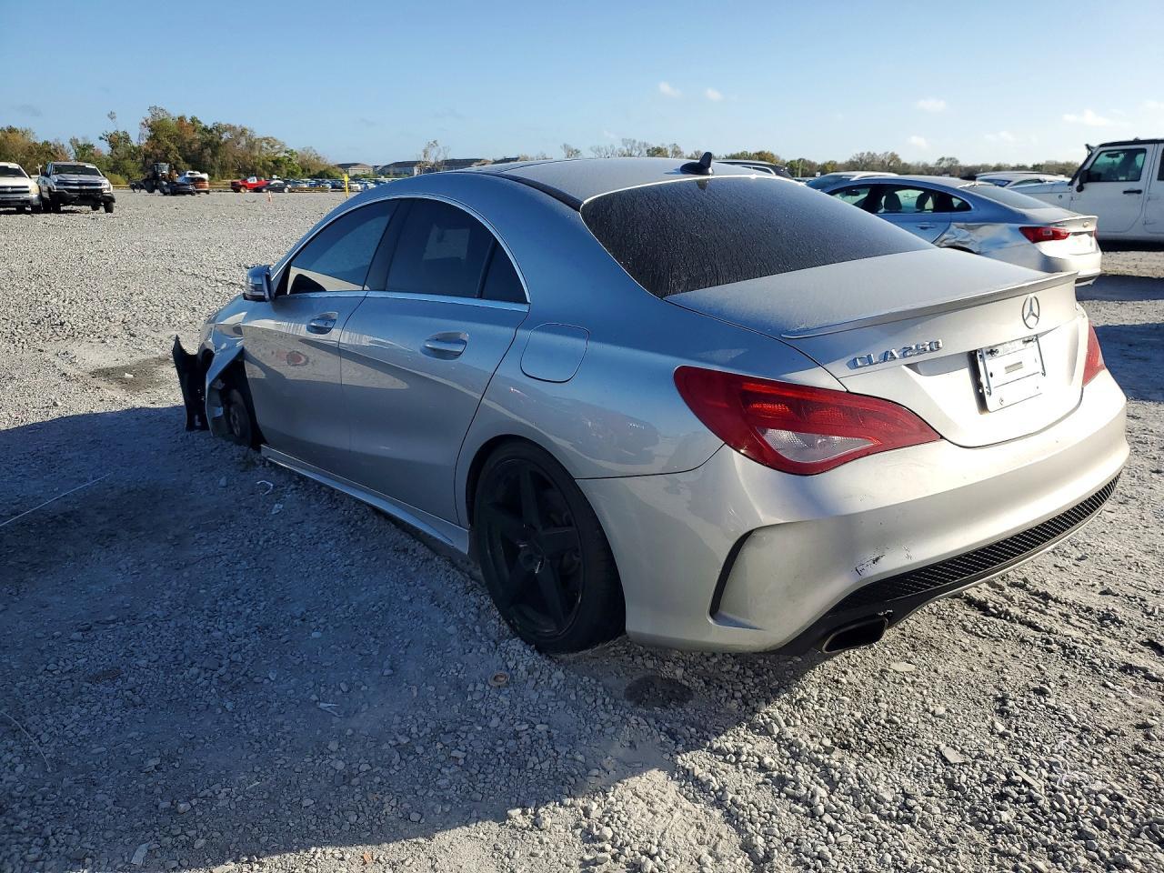 2015 Mercedes-Benz Cla 250 4Matic - Фото 2