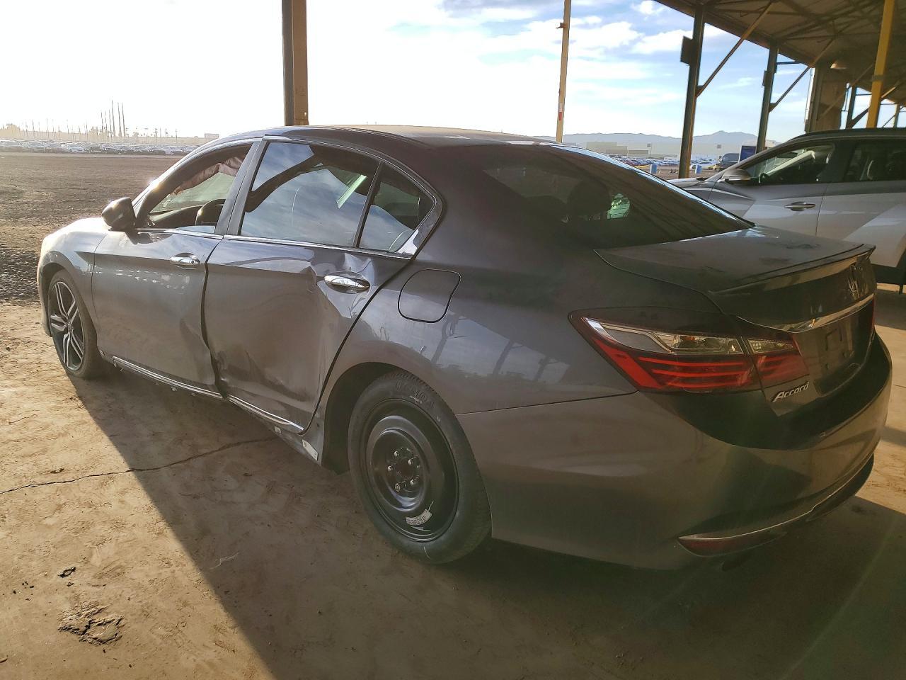 2016 Honda Accord Sport - Image 2