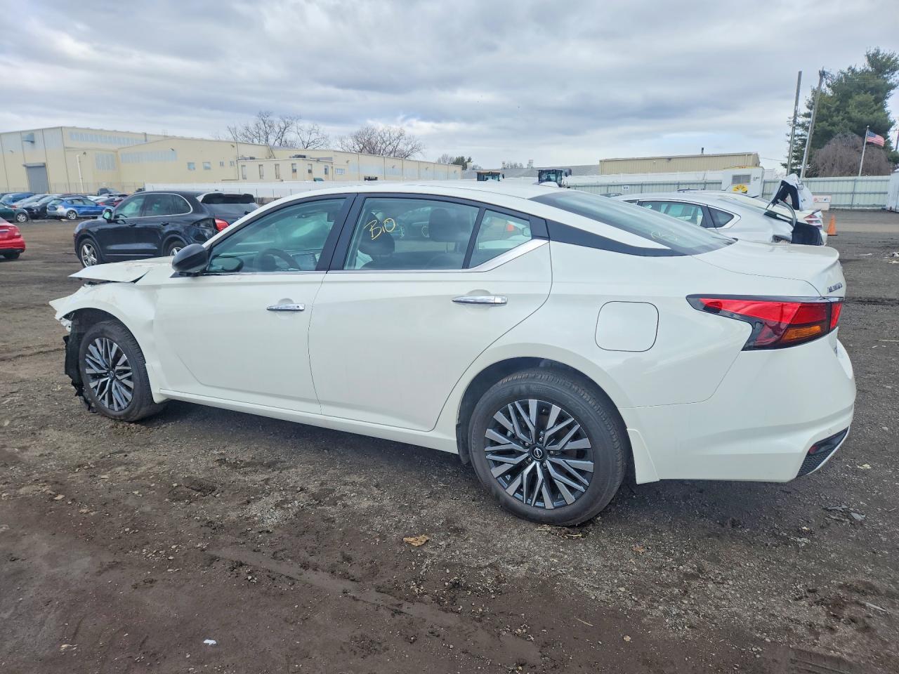 2025 Nissan Altima 2.5 Sv - Фото 2