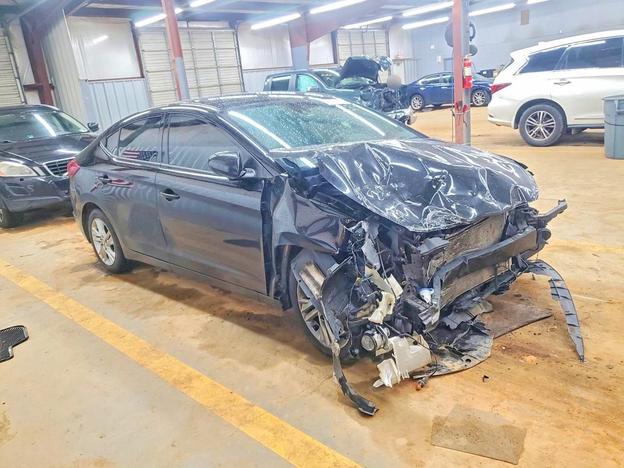 2020 Hyundai Elantra Sel - Фото 4