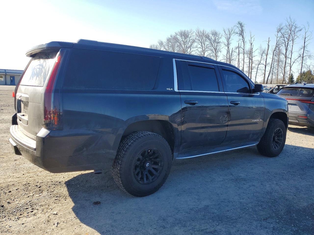 2016 GMC Yukon Xl C1500 Sle - Image 3