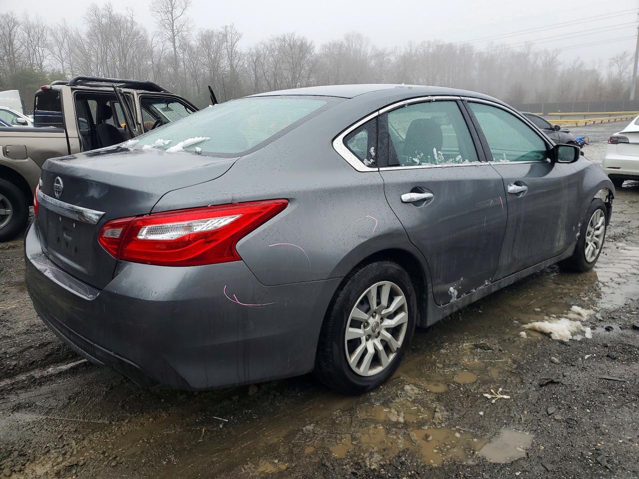 2017 Nissan Altima 2.5 S - Фото 3