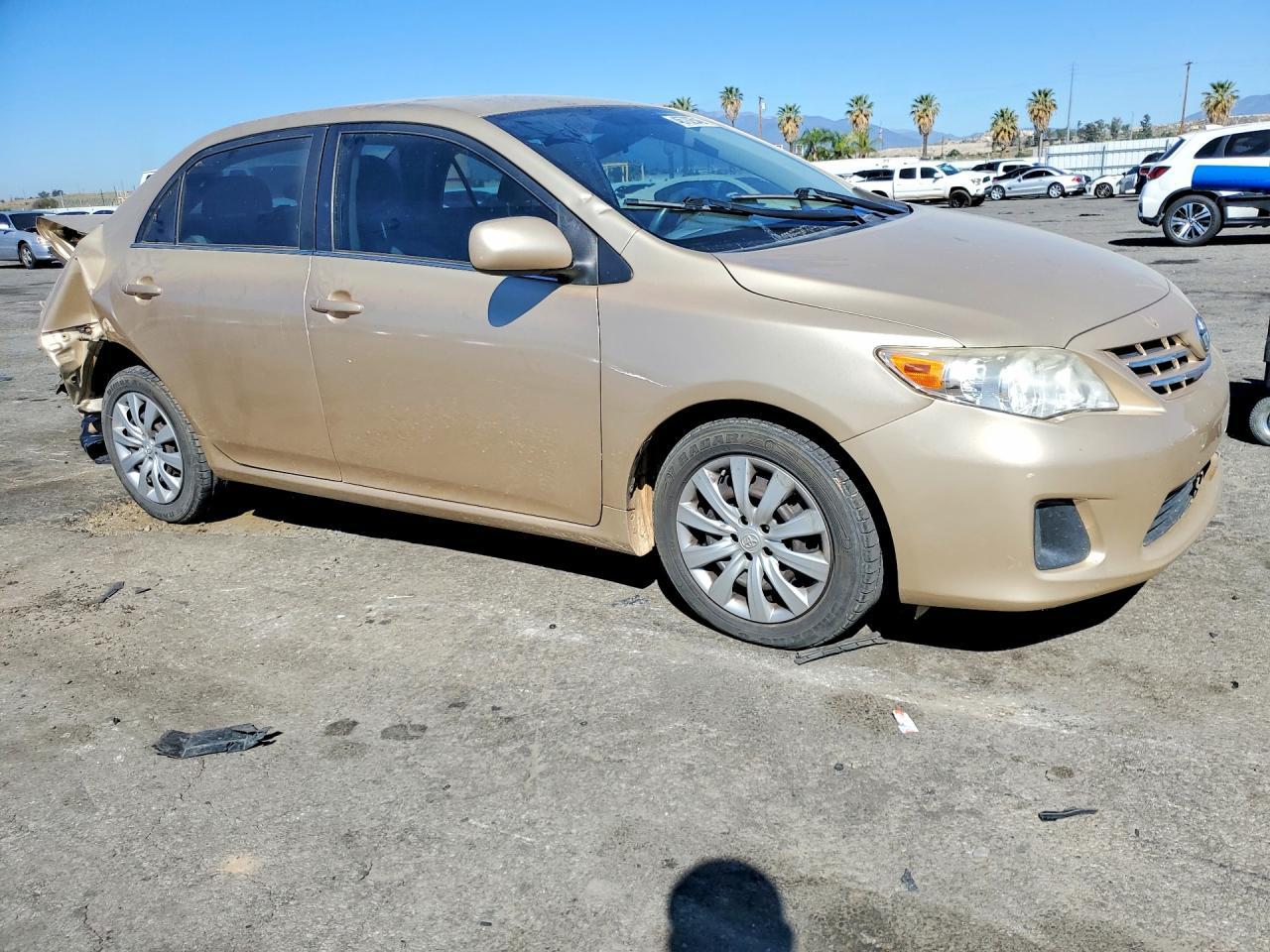 2013 Toyota Corolla Le - Фото 4