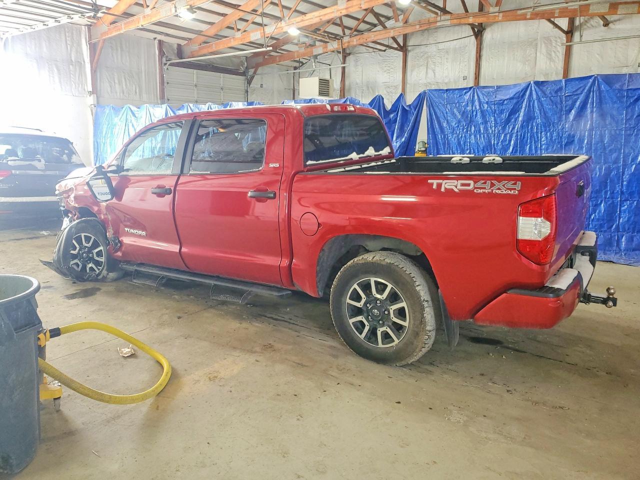 2018 Toyota Tundra Sr5 - Фото 2