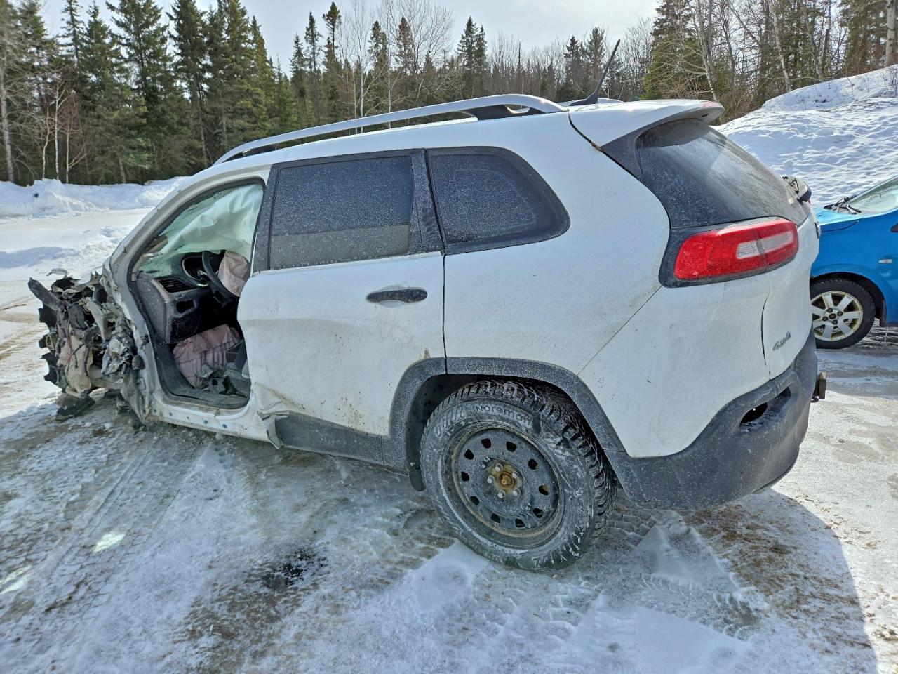 2016 Jeep Cherokee Sport - Image 2