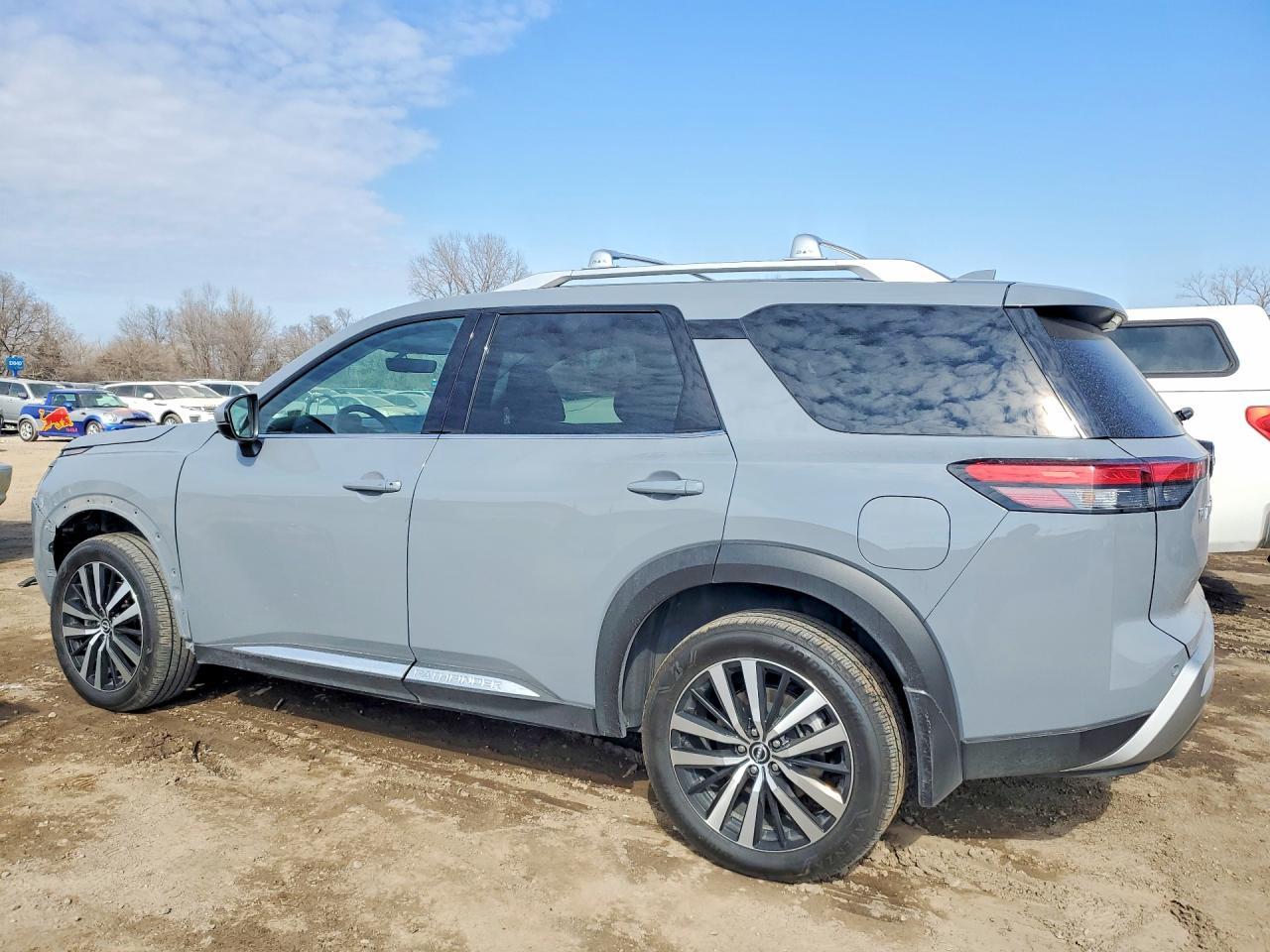 2024 Nissan Pathfinder Platinum - Фото 2