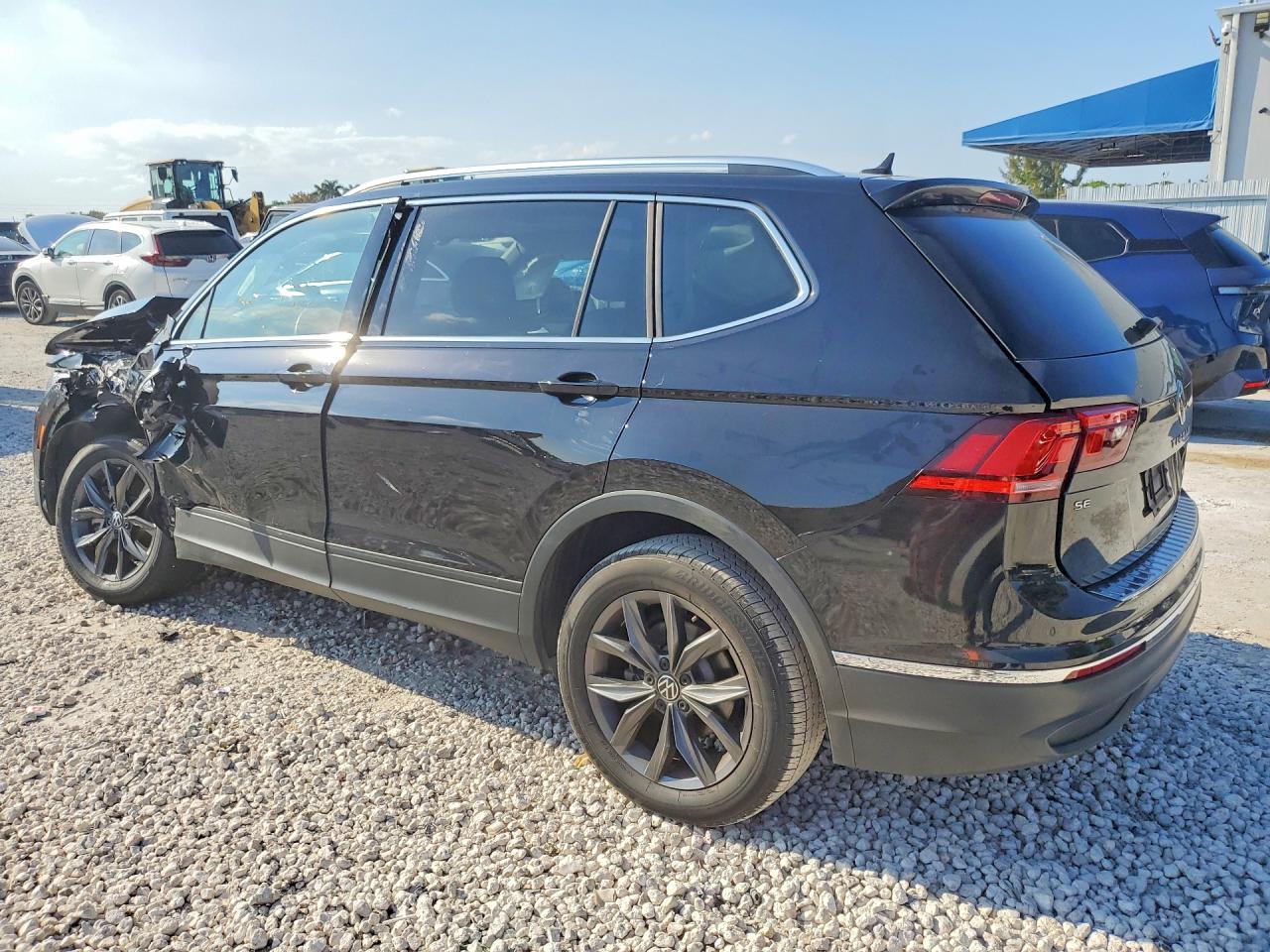 2023 Volkswagen Tiguan Se - Фото 2