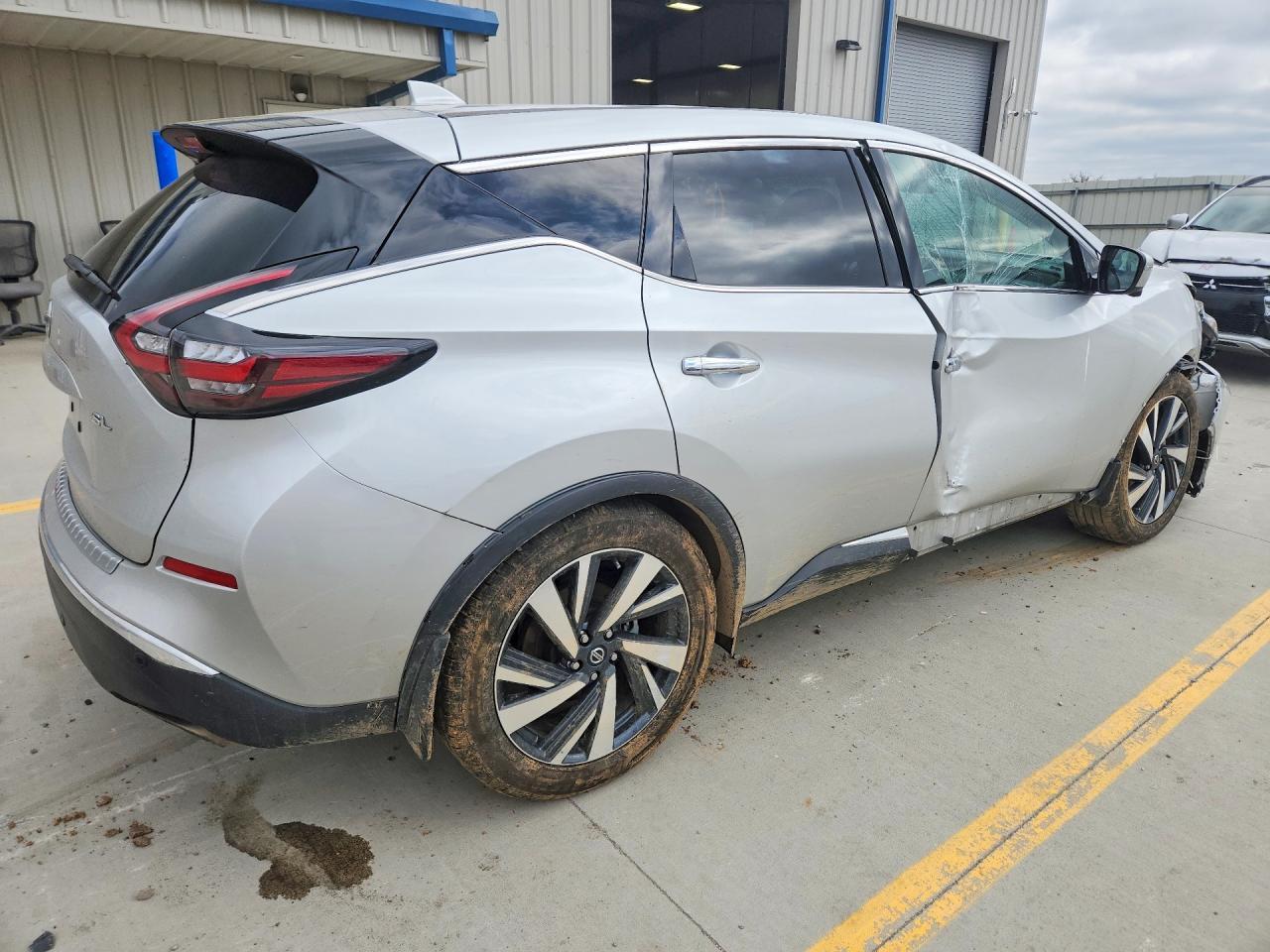 2022 Nissan Murano Sl - Image 3