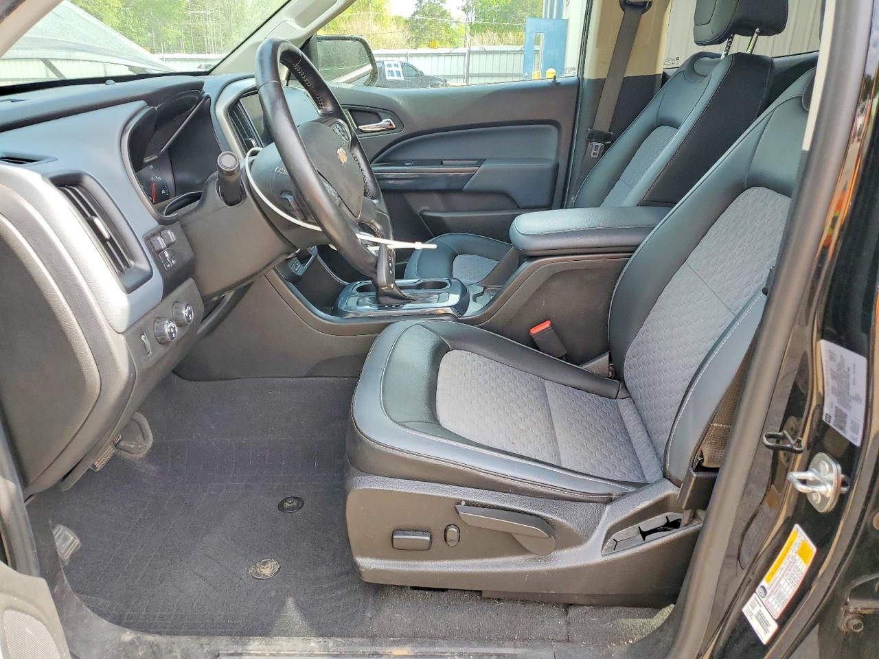 2022 Chevrolet Colorado Z71 - Image 7