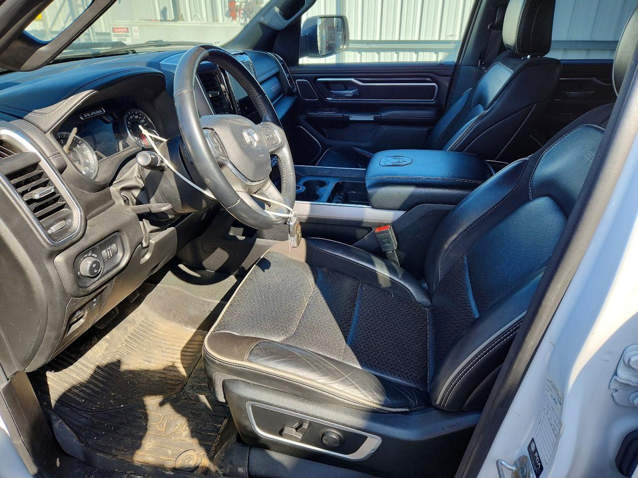 2023 Ram 1500 Laramie - Image 7