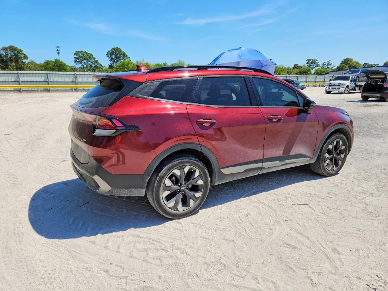 2024 Kia Sportage X-Line - Image 3