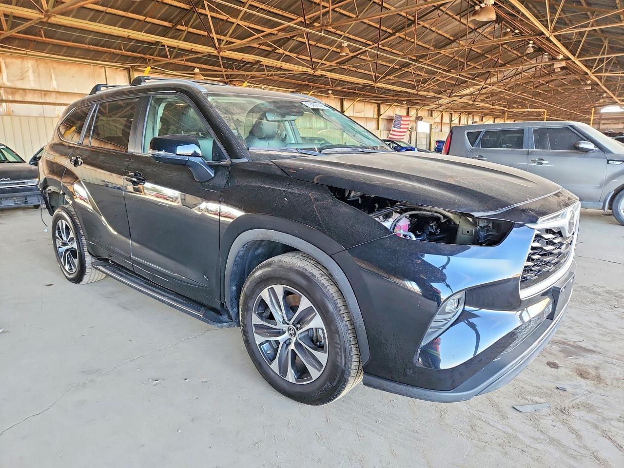 2023 Toyota Highlander Xle - Image 4