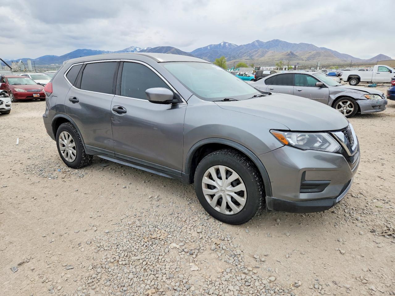 2018 Nissan Rogue S - Image 4