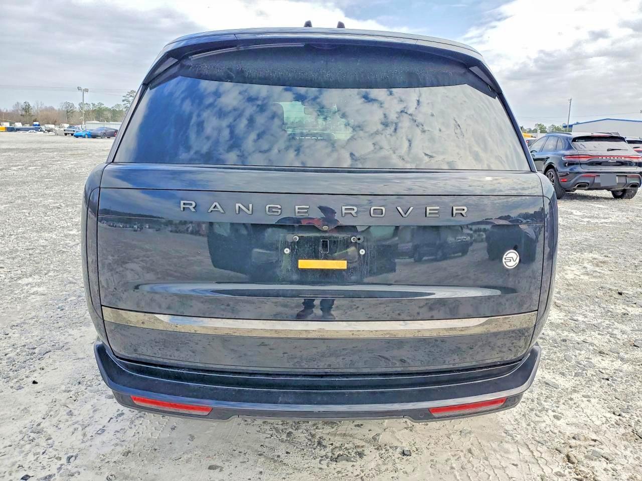 2024 Land Rover Range Rover Sv - Image 6