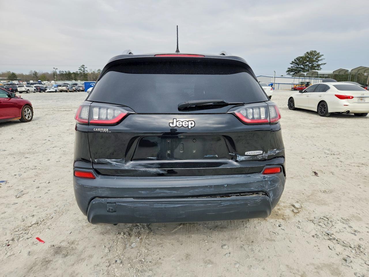 2019 Jeep Cherokee Latitude Plus - Image 6