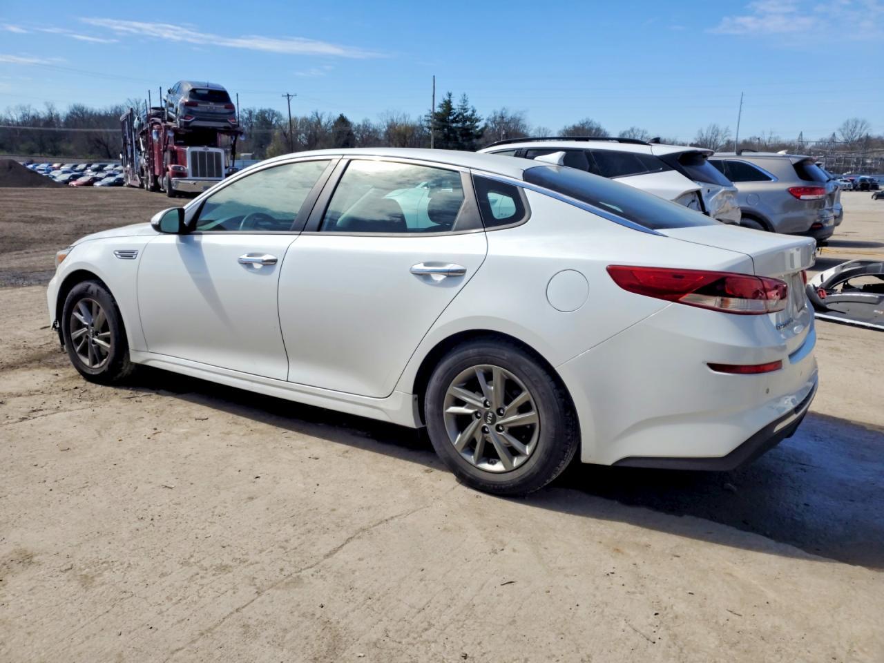 2019 Kia Optima Lx - Image 2