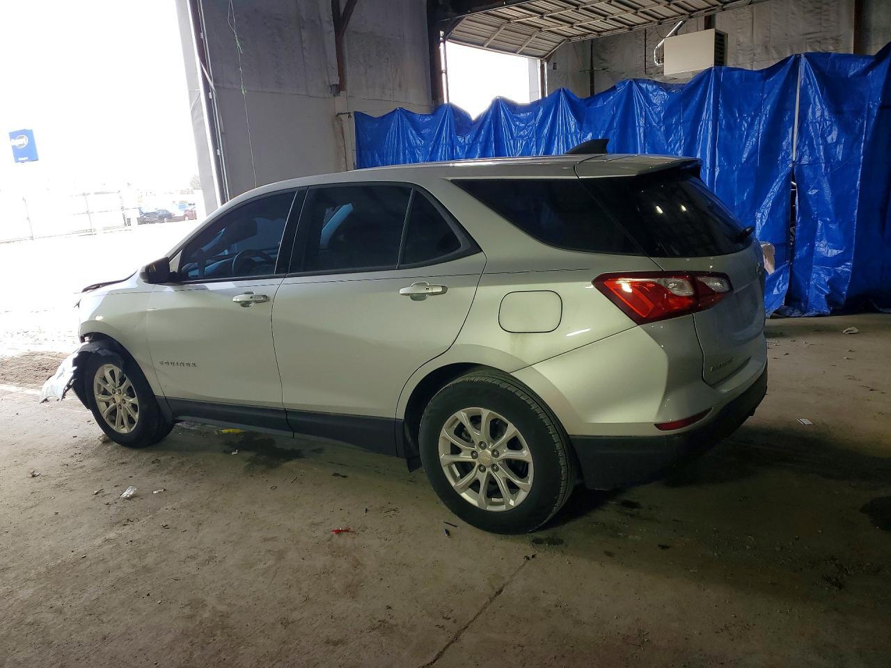 2019 Chevrolet Equinox Ls - Фото 2