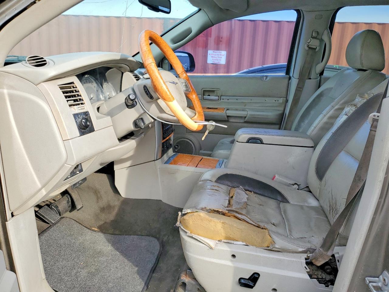 2007 Chrysler Aspen Limited - Фото 7