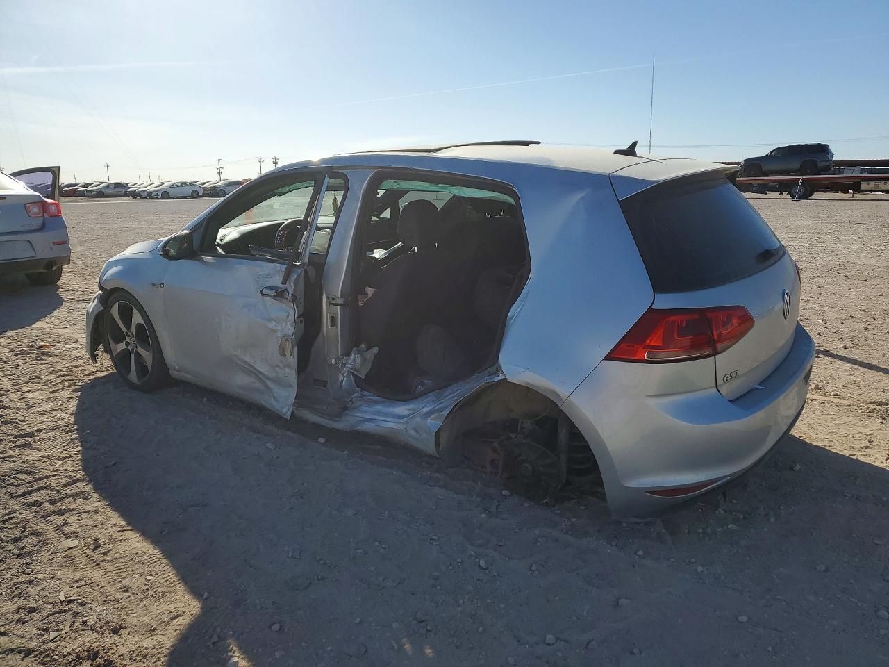 2015 Volkswagen Gti - Фото 2