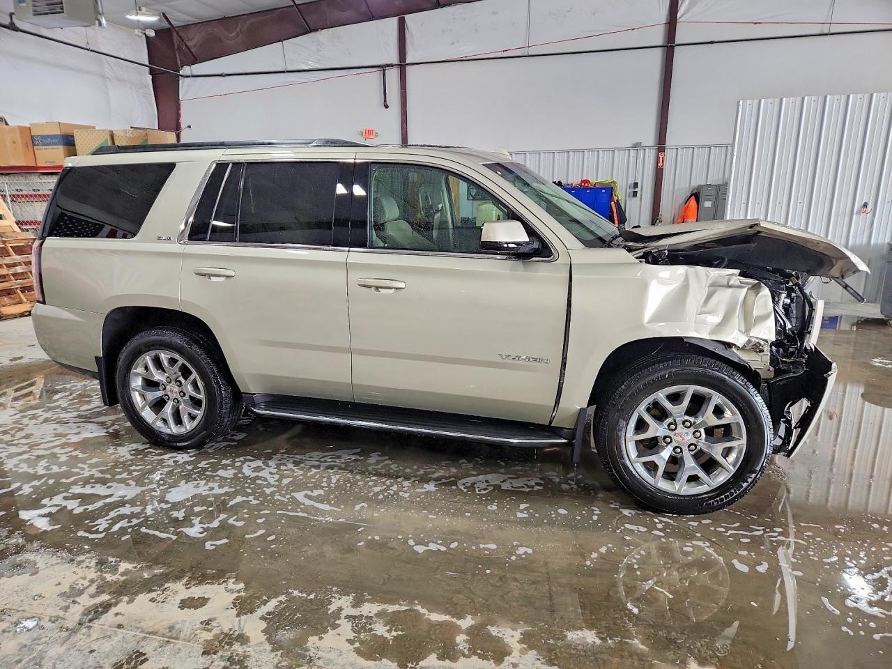 2016 GMC Yukon Sle - Фото 4