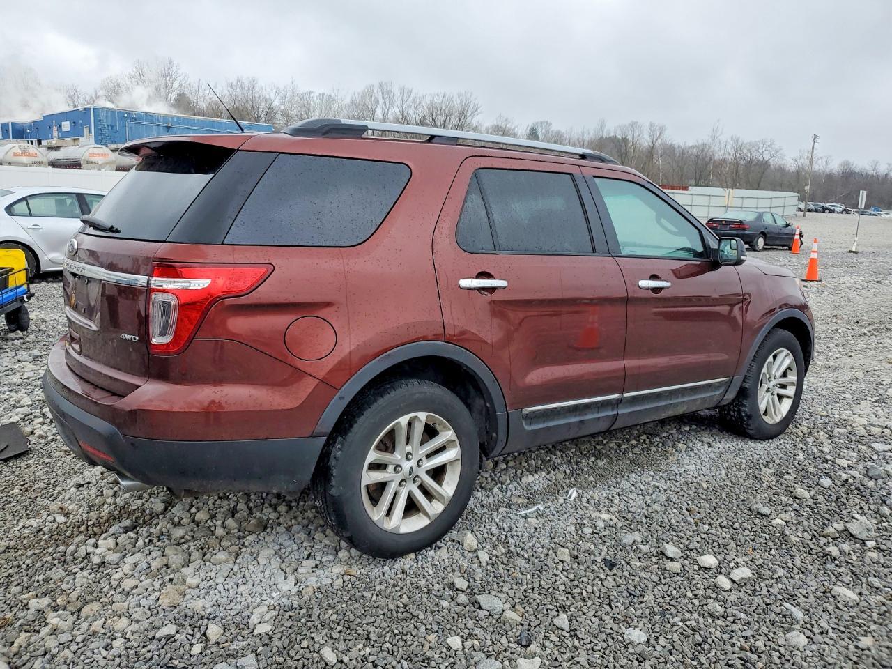 2015 Ford Explorer Xlt - Image 3